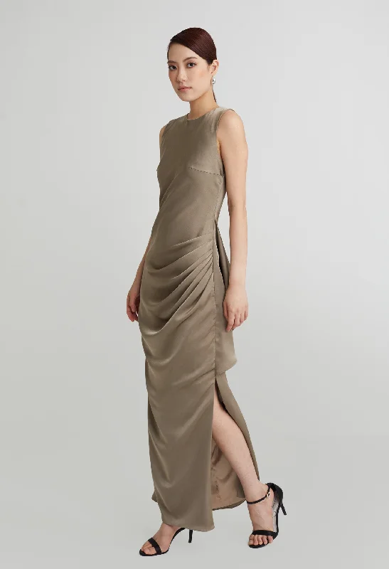 nichii X NURITA HARITH Ethereal Ruched Ruffle Sleeveless Maxi Dress Cozy Knitted Maxi Dress