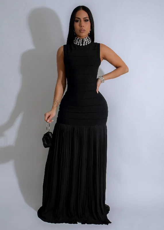 Regal Glow Ribbed Rhinestones Maxi Dress Black Stylish Long Sleeve Maxi Dress