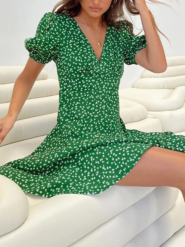 BerryBetty - Puff Sleeve Green Floral Mini Dress Stylish Ribbed Mini Dress