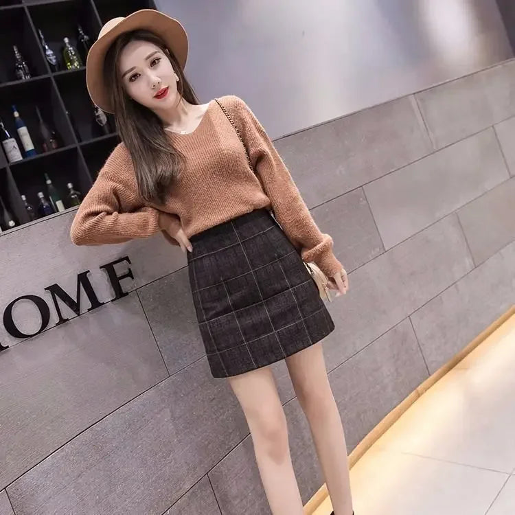 Korean Sexy High Waist Slim Plaid Wool A-step Mini Skirt button skirt front